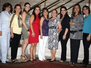 Claudia, Ester, Catalina, Mariana, Estella, Miryam, Janeth, Patricia y Claudia.