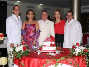 Juan Manuel Ruiz, Raquel Serrano, Carlos Manuel Ruiz, Liliana Ruiz y  Carlos Ruiz