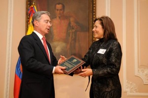 Marta Pinto hizo parte del gabinete ministerial de Álvaro Uribe.
