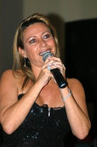 Beatriz Arellano hace parte del repertorio bolero.