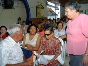 La Fundación Albeiro Vargas y Ángeles Custodios trabaja por los adultos mayores desamparados.