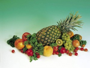 Una de las claves para mantener la buena salud es el consumo de de frutas, verduras y cereales dos o tres veces al día.