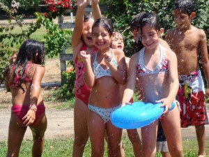 Las actividades lúdicas recreativas como la piscina son otra posibilidad durante el receso escolar.