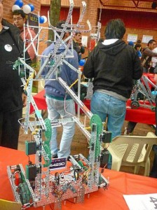 Este fue el robot con el que participaron en Bogotá.