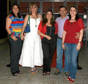 María Consuelo Carvajal, Alexandra Morales Ávila, Johana Valencia, Alejandro Hernández y Laura Mesa.
