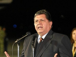 El exmandatario peruano Alan García estará de visita en Bucaramanga.