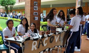 Estudiantes de primaria y bachillerato se unieron para participar de todas las actividades de la semana cultural. - Tomadas de www.colmerced.com / GENTE DE CABECERA