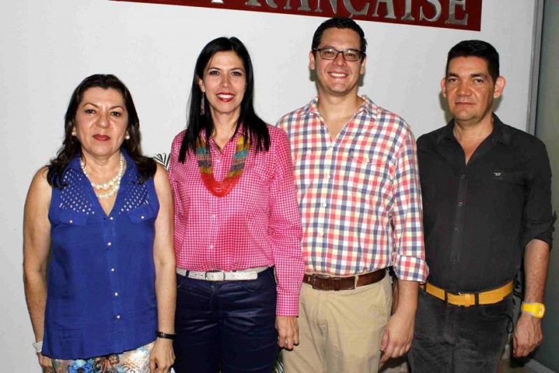 Amparo Caballero, Claudia Janeth Fernández, Manuel García y Ciro Caballero. - Nelson Díaz / GENTE DE CABECERA