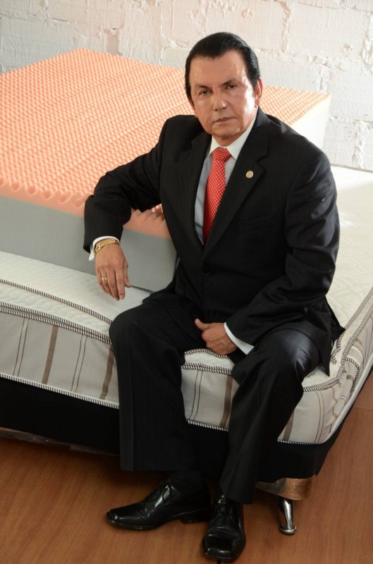Isnardo Guarín dirige las riendas de Espumas Santander desde 1999