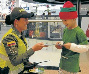 Una de las recomendaciones de la Policía es no perder de vista a sus hijos el lugares públicos.  - Imagen suministrada /GENTE DE CABECERA 