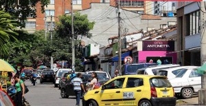 El Periodista del Barrio denuncia que en este sector de la carrera 34 con calle 52 ha aumentado el número de habitantes de calle. - Archivo / GENTE DE CABECERA
