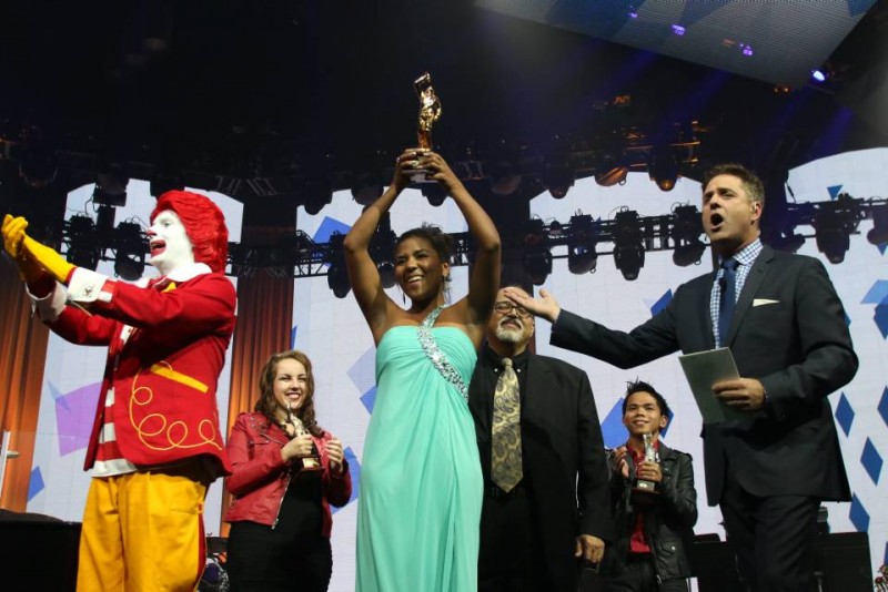 Lucy Ospitia Echaverría es la ganadora de la sexta versión de Voice of McDonad’s, el concurso que apoya el talento musical de sus empleados en todo el mundo