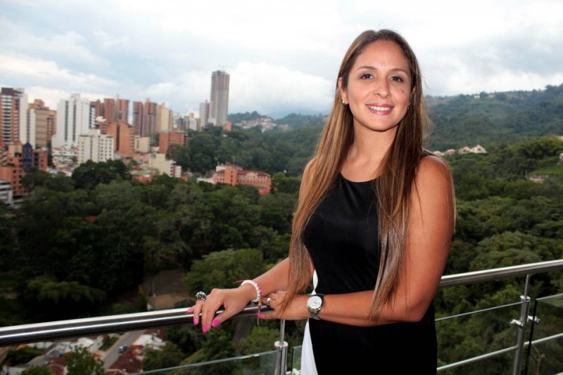 Gina Rodríguez, la actual gerente regionaldeNestlé, ha trabajadoenla BP,Mc Pollo y Almaneces Éxito. Es madre de familia y tras 10 años vuelve a la ciudad.