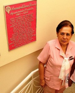 Doña Rosita Hilarón de Gómez hace parte de las Damas Rosadas y desde allí dirige la fundación Ideales. - Archivo / GENTE DE CABECERA