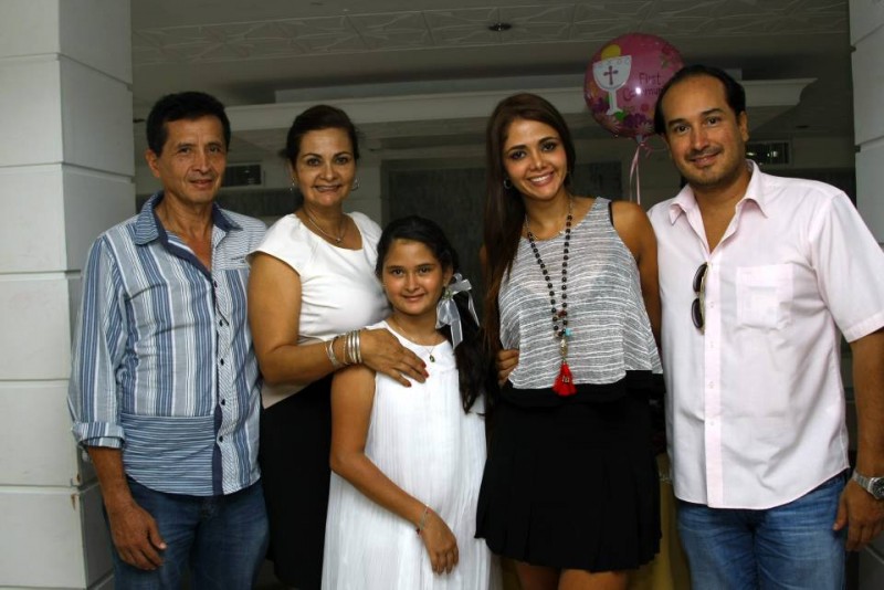 Hernando Muñoz, Amina Gutiérrez, Danna Valentina Muñoz, Melissa Muñoz y Ramiro Quintero. - César Flórez / GENTE DE CABECERA