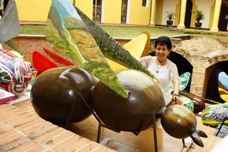 La artista Graciela Sanzón de Hernández hizo parte de la lista de 16 artistas ganadores del concurso ‘Pintemos la homiga’, promovido por el Instituto Munincipal de Cultura y Turismo, Imcut