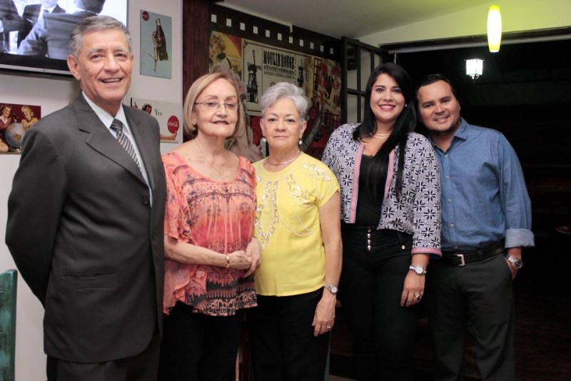 Alberto Cadena, Astrid León, Consuelo de López, Yenny Sánchez y Carlos Bautista. - Fabián Hernández / GENTE DE CABECERA