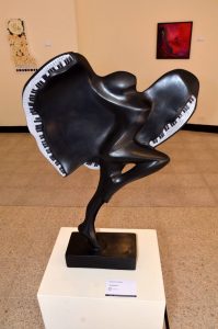 Escultura que representa esta edición del FIP “Allegro 5” del artista plástico Óscar Pinto.  - Suministrada/GENTE DE CABECERA