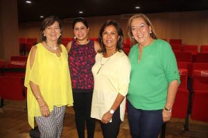 Yolanda Moreno, Natalia Castañeda, Yaneth Villamizar y Triche Streithorst