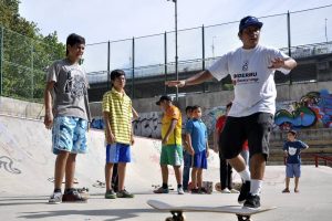 Más de 50 niños y jóvenes se forman actualmente en la escuela Skate por la vida. - Archivo/GENTE DE CABECERA