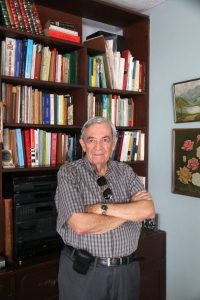 El periodista bumangués lleva más de 35 años publicando sobre la historia de Bucaramanga. - Élver Rodríguez / GENTE DE CABECERA