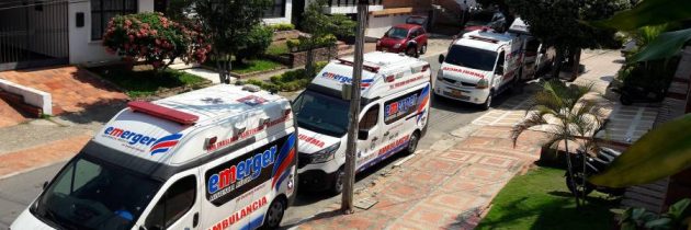 Ambulancias se apoderan del espacio público
