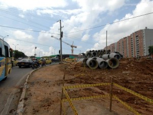 Avanzan las adecuaciones de la vía entre el viaducto La Flora y la transversal 93.