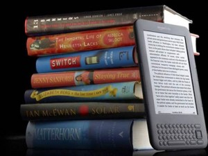 El kindle 3 tiene la capacidad de almacenar hasta 3.500 libros en formato digital