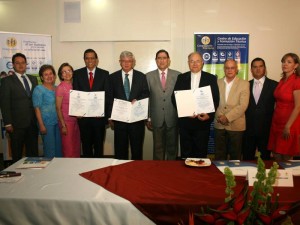 Erwing Rodriguez, Ana J. Correa, Elsa García, Luis F. Durán, Mario Mantilla, Fabio Tobón, Padre Eduardo, Miguel J. Pinilla, José Vera y Beatriz Jurado.