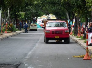 Para este fin de semana se prevé terminar la instalación del pavimento en el carril occiden-tal.