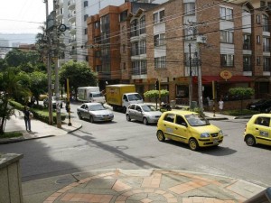 Los trancones en esta zona aquejan a los vecinos.