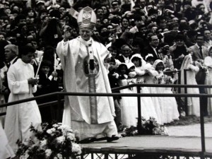 En Bucaramanga se celebra en varias parroquias la conmemoración de los 25 años de la visita del Beato Juan Pablo II a la ciudad.