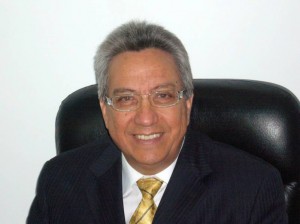 Rigoberto Puentes, ingeniero especialista en Ciencias Económicas y en Planificación Financiera Personal.