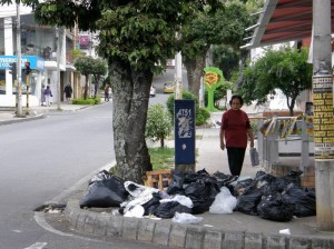 Así lucía el lunes festivo en la mañana la calle 48 con 35.