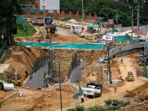 Se recomienda circular con prevención los 200 metros de contraflujo observando la señalización instalada en el sector para garantizar la seguridad vehicular y peatonal.