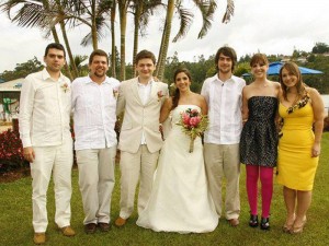 Juan D. Muñoz González, Pablo A. Muñoz González, Édgar J. Muñoz González, Ana M. Sierra Santos, Carlos J. Sierra Santos, Adriana Sierra Santos y María E. Sierra Suárez.