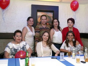 Claudia Arango, Luisa Manrique, Mery Cancino, María E. Espinoza, Yolanda de Peña, Tatiana Escobar y Zaira García.