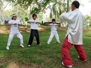 El curso de yoga se realizará entre finales de noviembre e inicios de diciembre.