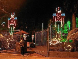 Las luces navideñas serán inauguradas, en su mayoría, esta semana.