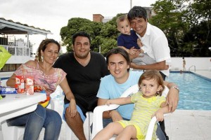 Vilma Cadena, Andrés Felipe Cadena, Andrés Delgado, Valeria Del-gado, César Cadena y Samuel Delgado.