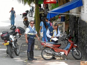 Los comparendos a motociclistas se hicieron por dejarlas en lugares prohibidos para estacionar.