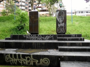 La comunidad pide a los visitantes del parque contribuir con la limpieza y cuidado de las zonas verdes.