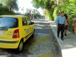 Las ventajas de muchos caminantes del sector es que trabajan cerca de sus casas, lo que facilitó el trayecto a pie.