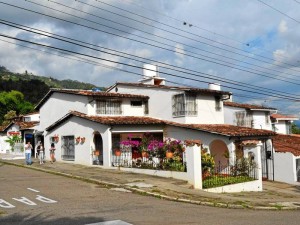 En esta cuadra se instaló la tienda de la familia Gómez Guerrero, quienes llevan allí desde 1972.