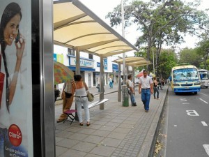 Solo en este tipo de paradas ya instaladas estarán ubicadas las estaciones de Metrolínea.