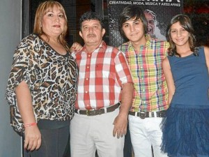 La familia Serrano Ríos ha trabajado duro en el mercado del calzado y en el sueño de Sergio.