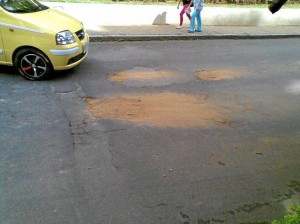 El hueco fue tapado hace unos días por un ciudadano del común. Suministrada  Luz Marina de Zárate / GENTE DE CABECERA