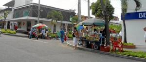 Las ventas se han extendido hasta la calle 52 con carrera 34, donde hace menos de un año no se veían casetas de estas.