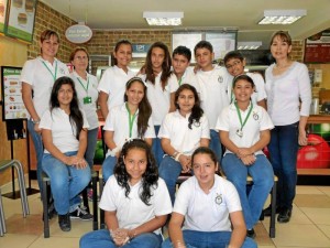 Ana María Pulgarín, Diana Paola Masini, Sthefany Villamizar, Laura Juliana Macías, Laura Sofía Valero, Jeny Esther Niño, Diana Carolina Vesga, Trinidad León, Ana María Hernández, Karoll Badillo, Raúl Guillermo Jaimes, Aldair Ariza, Andrés Camilo Aljach y Adriana Parra.