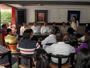 La reunión se efectuó en un restaurante de la avenida El Jardín. (Foto Nelson Díaz).